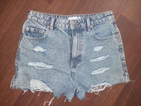 Kraťasy., sinsay,38