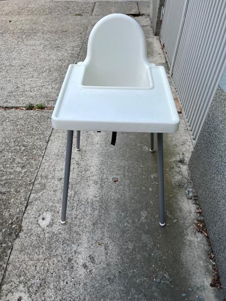 Stolička na kŕmenie, ikea
