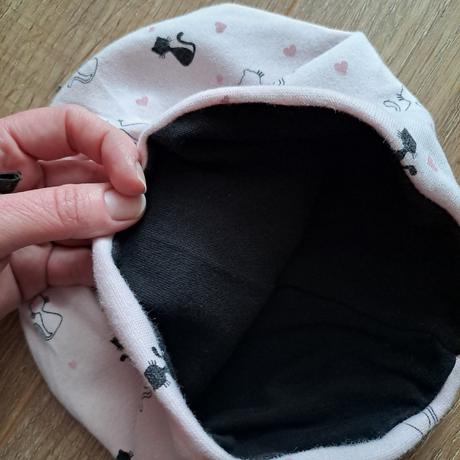 Dievčenská čiapka, <50