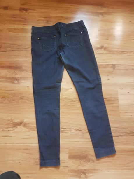 Tenšie nohavice/rifle, 38