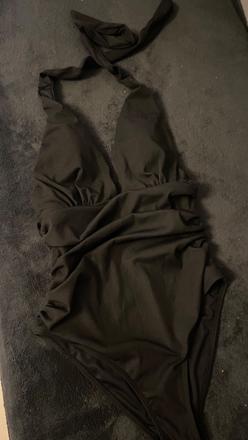 Damske plavky nové, m