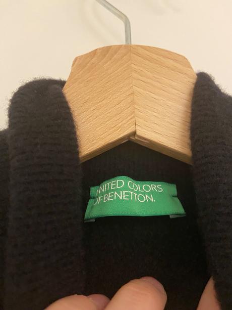 Čierny vlnený rolák, benetton,140