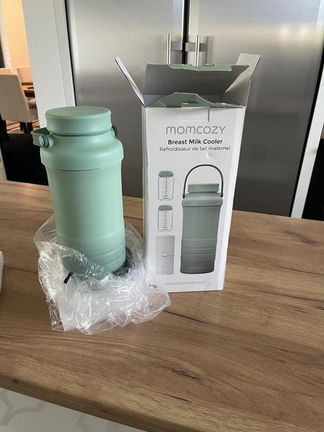 Momcozy prenosna chladnicka,
