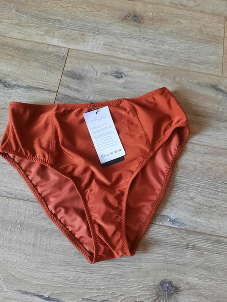 Plavky s vysokym pasom, 40