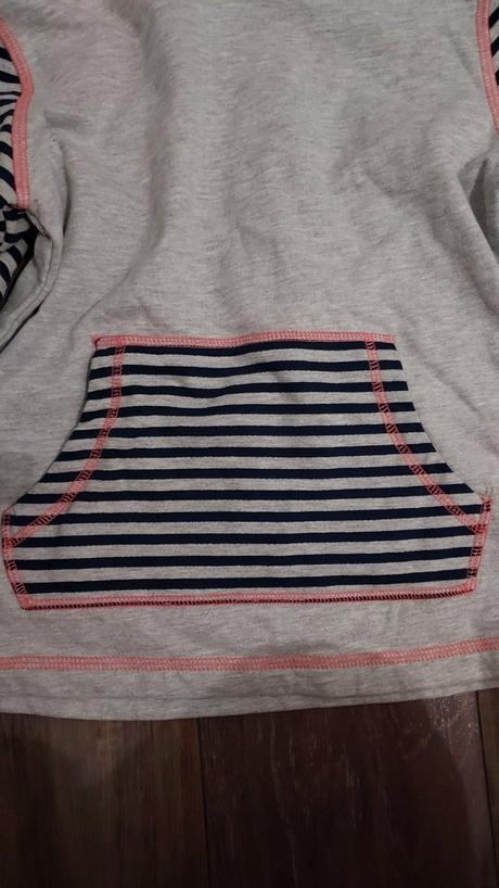 Zateplena mikina, 122