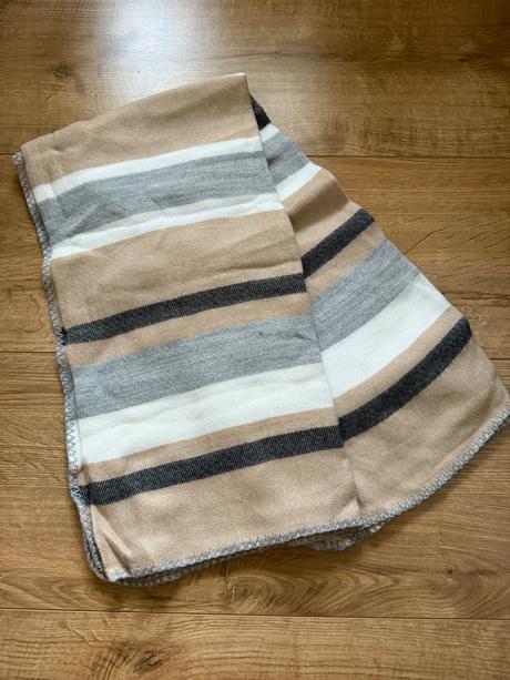 Veľký pruhovaný šál, 