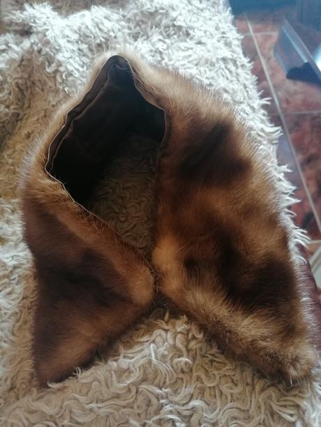 Originál kožusinovy golier už aj s poštou,