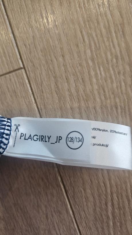 Nove plavky, authority,128