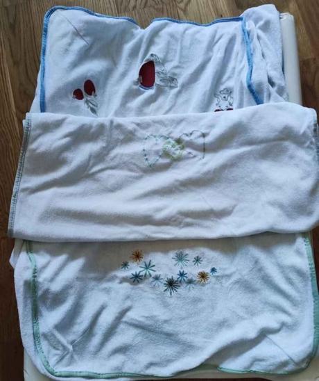 Darujem prebalovaciu podlozku s potahmi, 