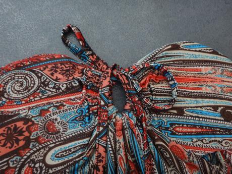 Maxi vzorované šaty, m