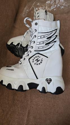 Nove zateplene tenisky, 37