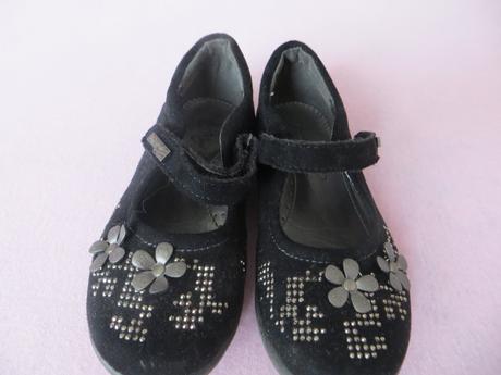 Čierne dievčenské topánky, 27