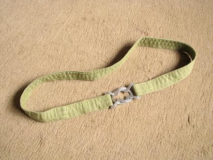 Vojensky zelený látkový opasok,