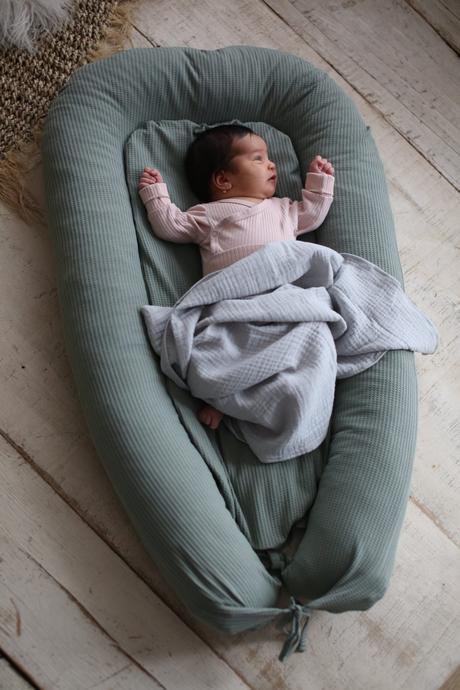 Mušelínové hniezdo kojkoj - zajačikovia, šírka (cm): 55,dĺžka (cm): 90