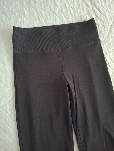 Čierne leginove nohavice, bershka,xs