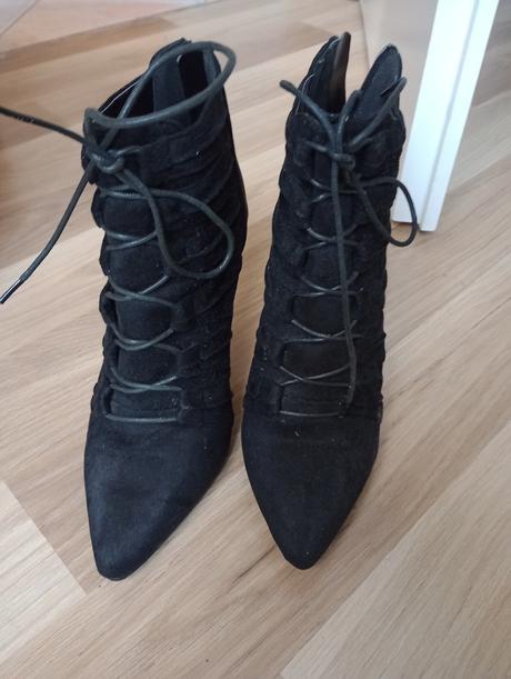 Výpredaj,,, nové čižmy veľkosť 40, 39