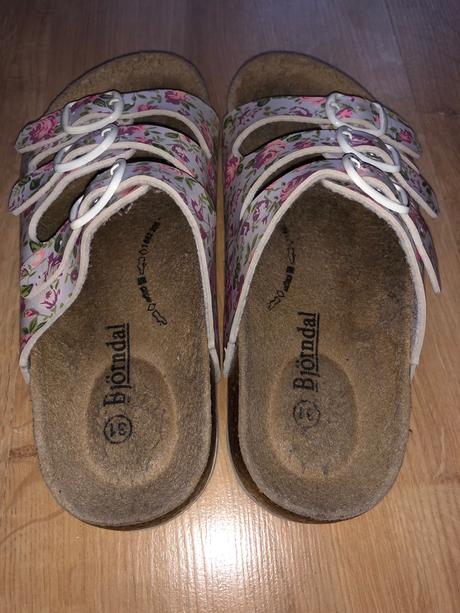 Korkové šľapky, 31