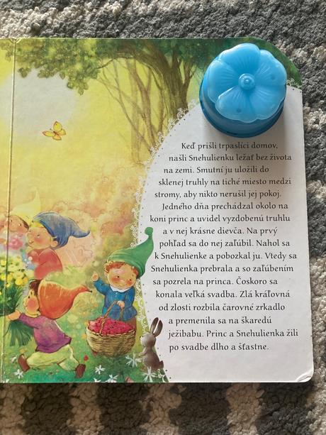 Snehulienka a medovníková chalúpka leporelá, 