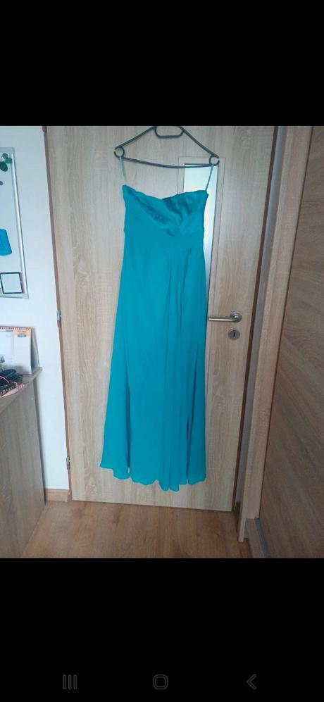 Slávnostné šaty, 36