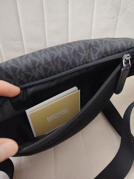 Čierno sivá ľadvinka michael kors, michael kors