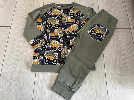 Tepláková súprava, 116