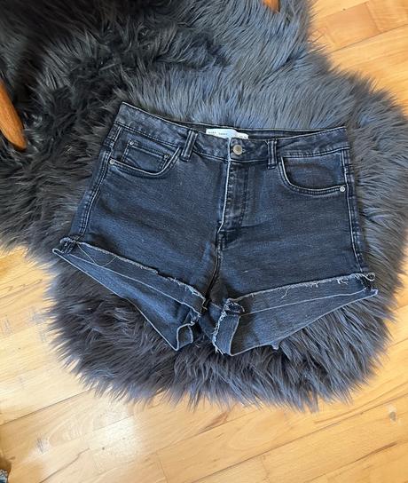 Šortky, zara,36