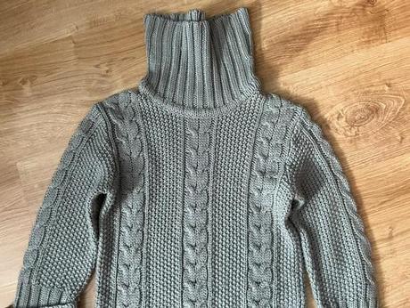 .sveter s rolákom, cherokee,134
