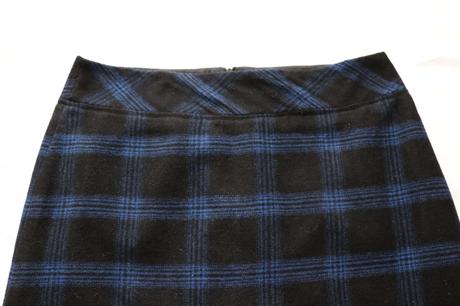 Vlnená sukňa - top stav, l