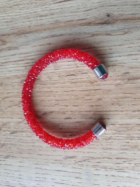 Kamienkový náramok červený,