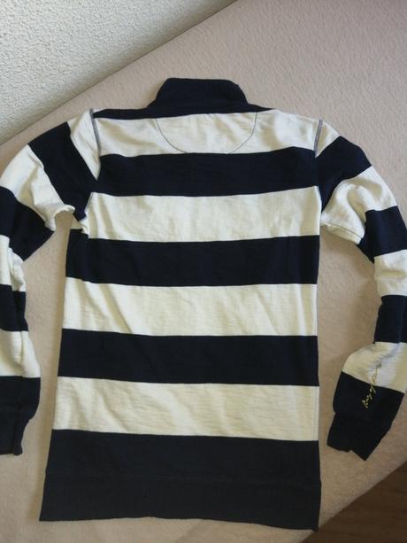 Smong mikinosveter, s