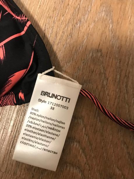 Nove plavky brunotti 38 b, 38