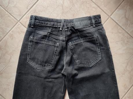 Rifle s originál dierami na kolenách, sinsay,32