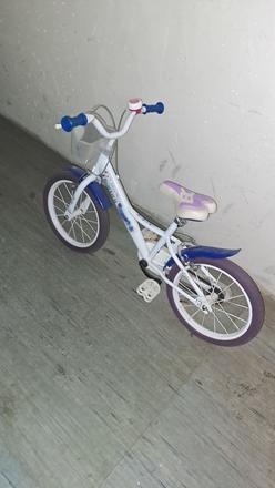 Dievčenský bicykel, 16