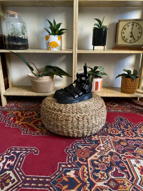 Dr martens sandále vysoké čierne kozenne, 36