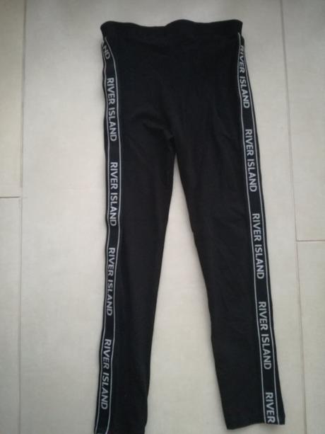 Leginy, river island,122