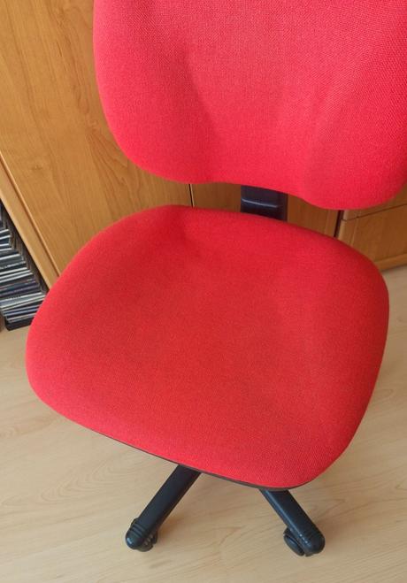 Kancelárska stolička, 