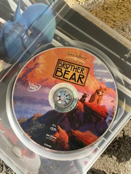 Dvd útek z planéty zem a krúdovci, 