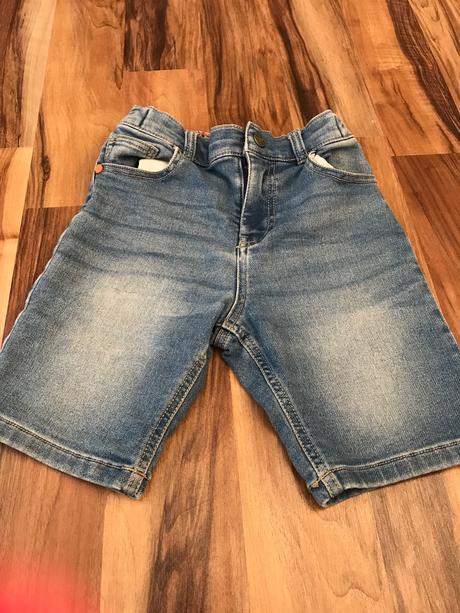 Kraťasy 122, f&f,122