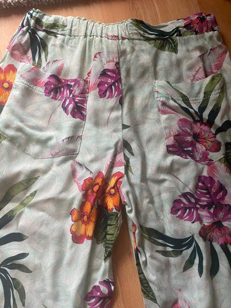 Ľahké nohavice, zara,140