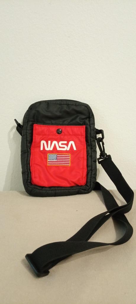 Taštička nasa, 