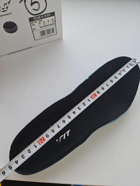 Turistické tenisky, 38