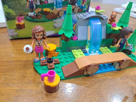 Lego friends 41677 vodopád v lese, 