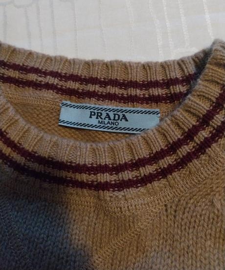 Luxusná kašmírová vesta prada milano original, prada