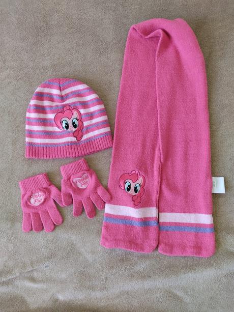 Set ciarka, sal, rukavice, reserved,110