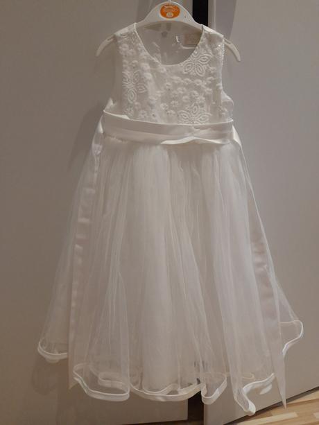 Princeznovske šaty, 116