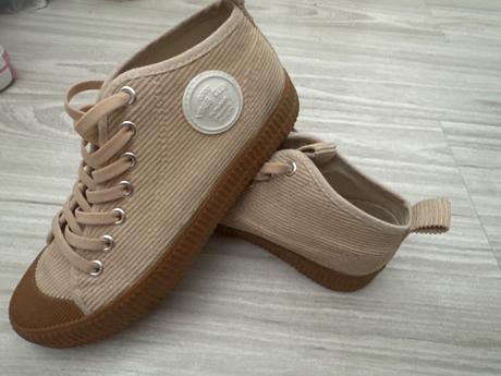 Tenisky, reserved,35