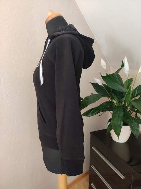 Guess čierna mikina s kapucňou s, s