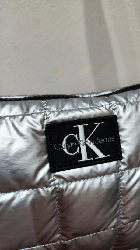 Calvin klein strieborná kabelka, calvin klein