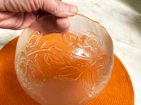 Starožitná misa z ľadového skla, 