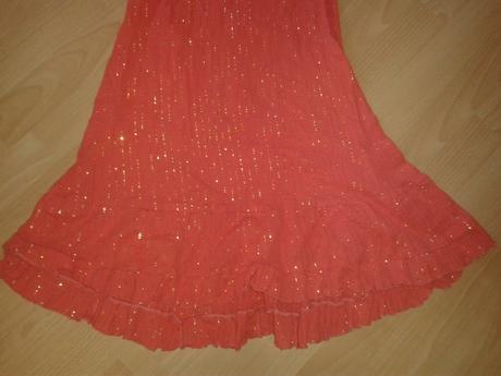 Lososove saty so zlatou nitou, 36